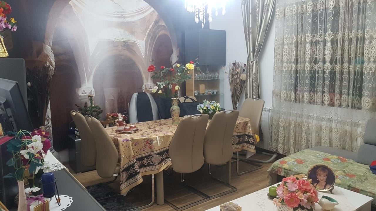 Casa Cojanu Hotel Petrosani Ngoại thất bức ảnh