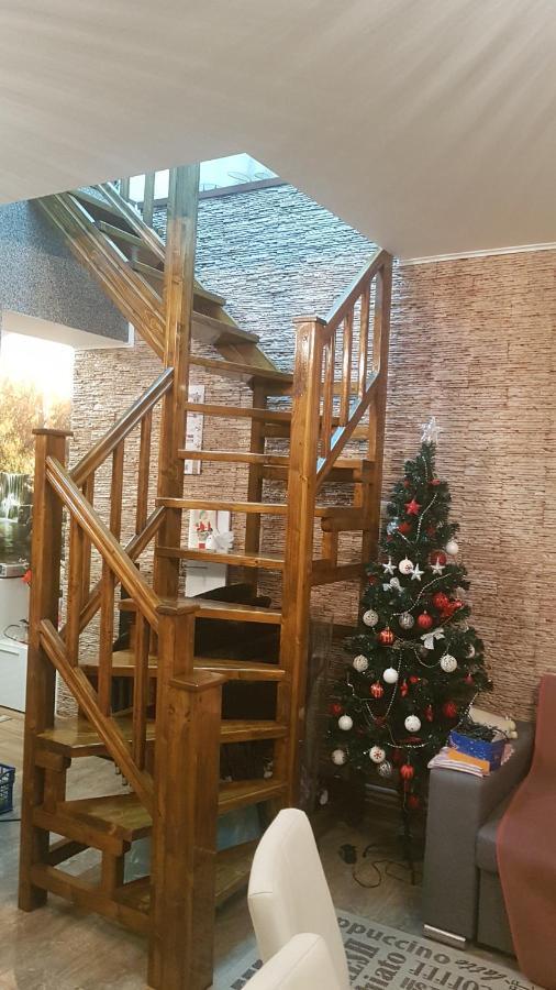 Casa Cojanu Hotel Petrosani Ngoại thất bức ảnh